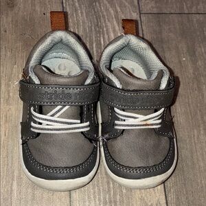 Stride Rite Black and Gray Kids Sneakers